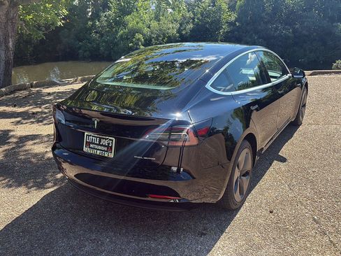 Used 2020 Tesla Model 3 Long Range AWD/4WD image 5