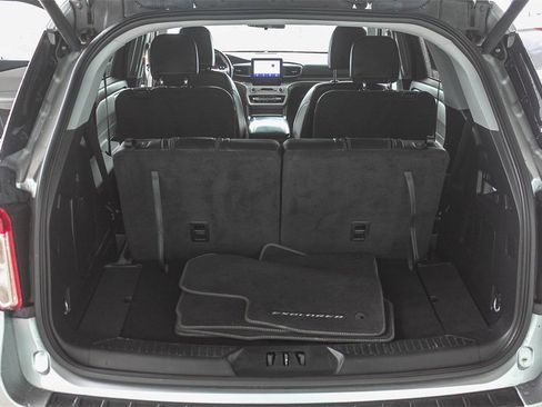 Used 2023 Ford Explorer XLT w/ Equipment Group 202A image 31