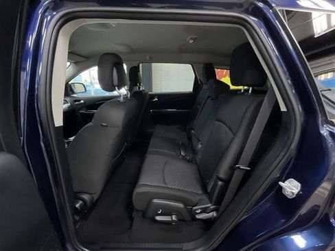 Used 2017 Dodge Journey SE image 19