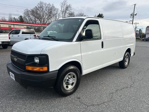 Used 2016 Chevrolet Express 2500 image 5