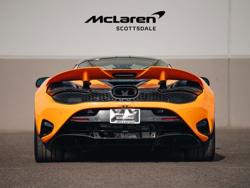 Used 2024 McLaren 750S RWD image 8
