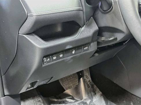 Used 2025 Toyota RAV4 XLE w/ Convenience Package AWD/4WD image 10