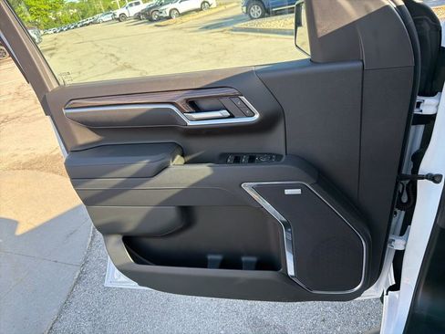 New 2026 Chevrolet Silverado 1500 LT Trail Boss w/ Convenience Package II AWD/4WD image 35