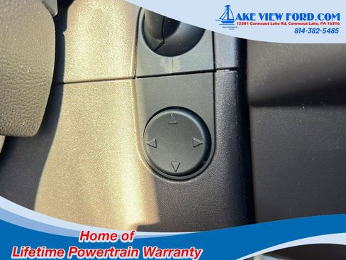 Used 2018 Lincoln MKC Select image 26