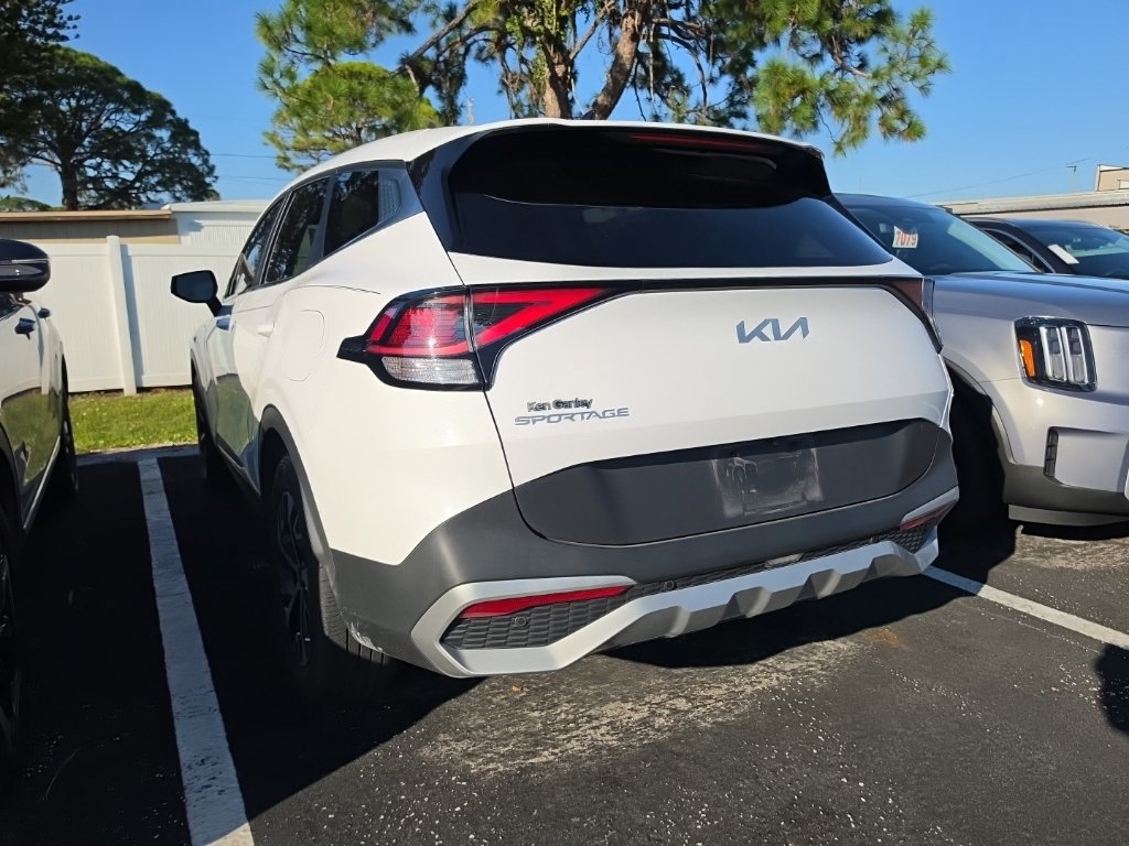 Used 2024 Kia Sportage EX FWD image 14