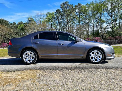 Used 2010 Ford Fusion SE image 19