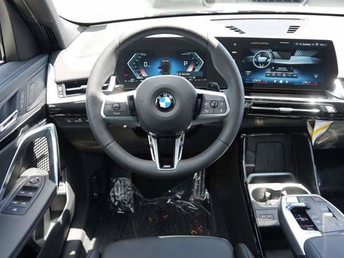 New 2026 BMW X2 xDrive28i w/ M Sport Package AWD/4WD image 8
