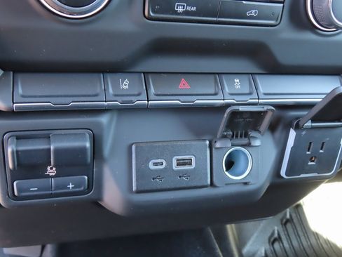 New 2025 Chevrolet Silverado 2500 W/T w/ WT Convenience Package image 8