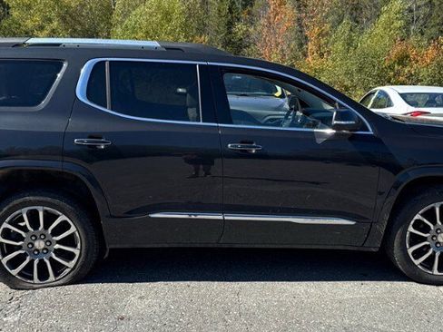 Used 2020 GMC Acadia Denali w/ Trailering Package image 2