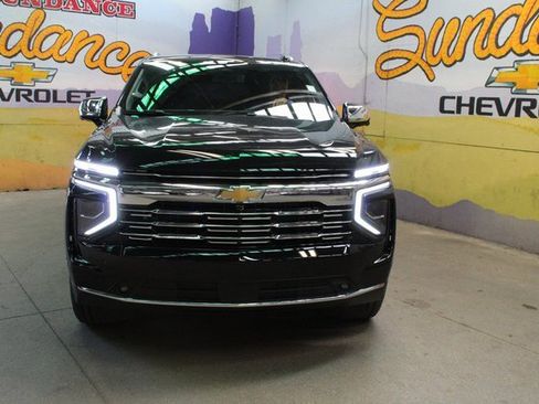 New 2025 Chevrolet Suburban Premier image 3