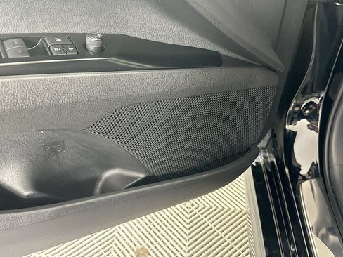 Used 2025 Toyota Camry XSE FWD image 18