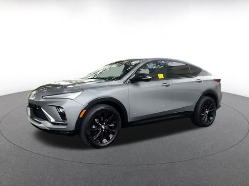 Used 2025 Buick Envista Sport Touring image 6