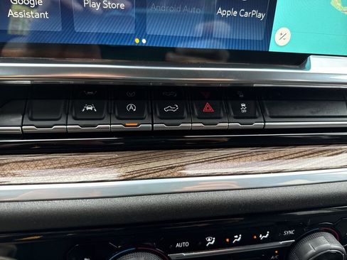 Used 2022 Chevrolet Silverado 1500 LT image 31