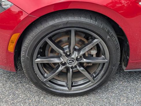 Used 2017 MAZDA MX-5 Miata RF Grand Touring RWD image 13