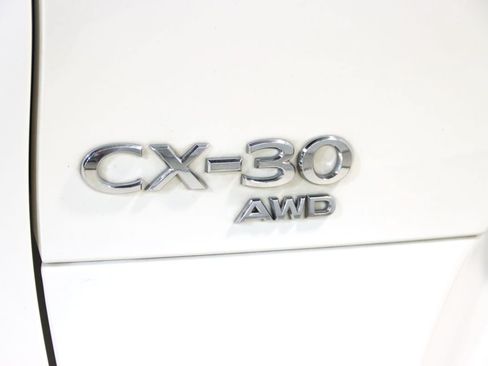 Used 2020 MAZDA CX-30 AWD w/ Premium Package image 11