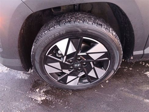 Used 2024 Hyundai Kona SEL image 10