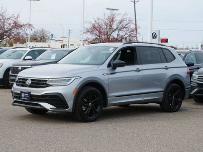 Certified 2024 Volkswagen Tiguan SE R-Line