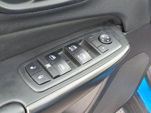 Used 2019 Jeep Cherokee Trailhawk w/ Cold Weather Group AWD/4WD image 19