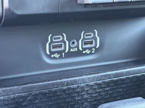Used 2020 RAM 1500 Rebel image 22