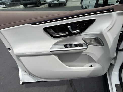 Certified 2025 Mercedes-Benz EQE 350+ 4MATIC SUV w/ Driver Assistance Package image 14