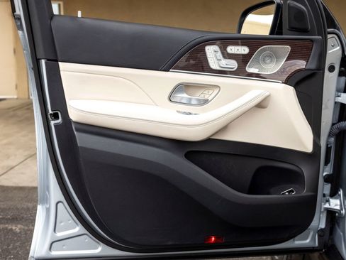 Used 2023 Mercedes-Benz GLS 63 AMG GLS 63 AMG image 12