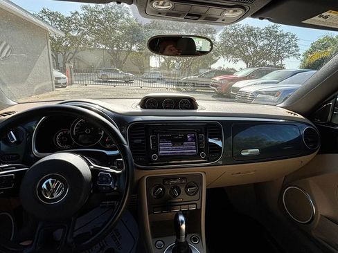 Used 2014 Volkswagen Beetle R-Line image 12