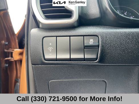 Used 2018 Kia Sportage LX FWD image 29