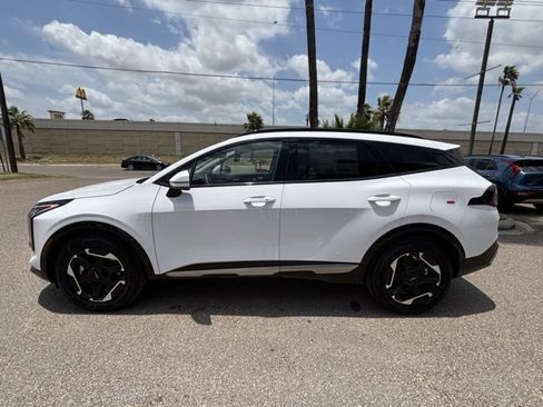 New 2026 Kia Sportage SX FWD image 4