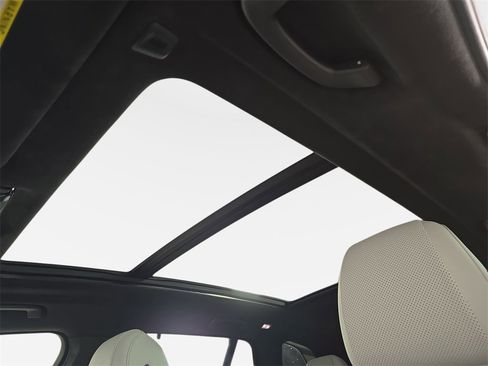 Certified 2025 BMW X5 xDrive40i w/ M Sport Package image 30