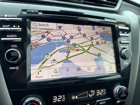 Used 2024 Nissan Murano SV image 13