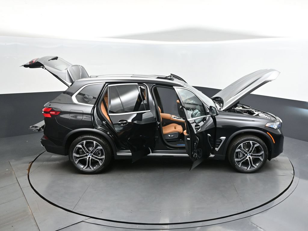 Certified 2026 BMW X5 sDrive40i w/ Parking Assistance Package RWD image 50