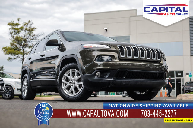 Used 2015 Jeep Cherokee Latitude w/ Comfort/Convenience Group AWD/4WD image 1