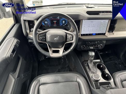 Certified 2025 Ford Bronco Outer Banks AWD/4WD image 11