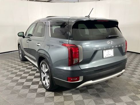 Used 2022 Hyundai Palisade SEL w/ Convenience Package image 4
