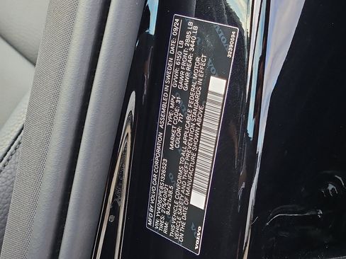 New 2025 Volvo XC90 B6 Plus w/ Protection Package Premier image 26