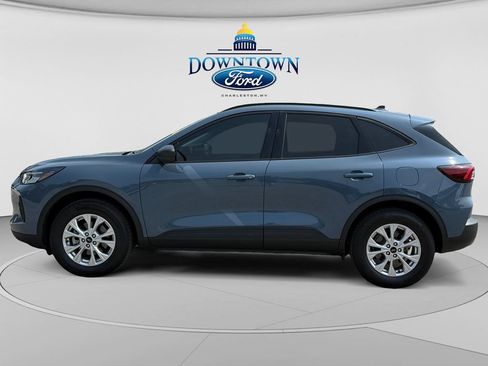 Used 2025 Ford Escape Active w/ Tech Pack #1 AWD/4WD image 6