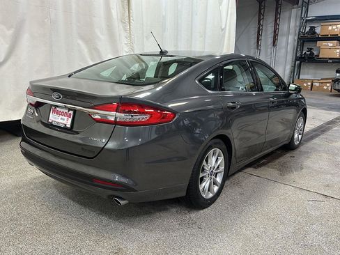 Used 2017 Ford Fusion S image 5
