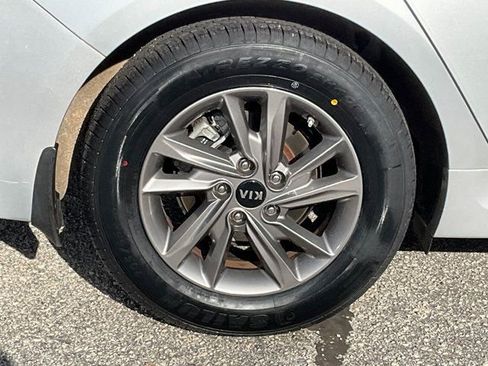 Used 2020 Kia Optima LX image 22