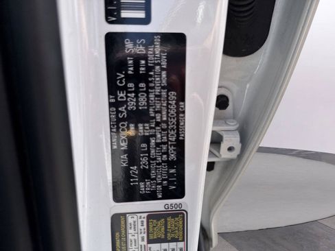 Used 2025 Kia K4 FWD image 37