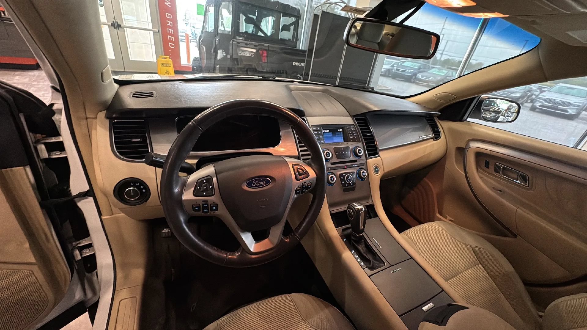 Used 2016 Ford Taurus SEL FWD image 30