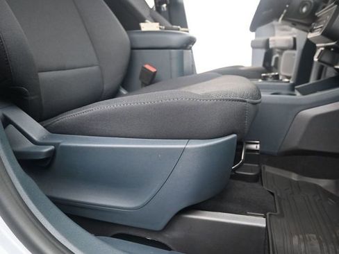 New 2025 Ford Maverick XL image 16