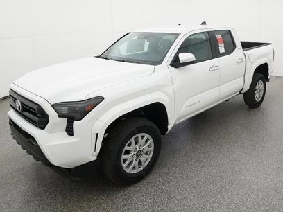 New 2025 Toyota Tacoma SR5
