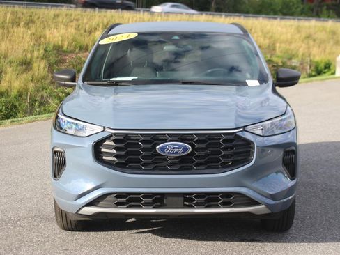 Used 2024 Ford Escape ST-Line w/ Tech Pack #1 AWD/4WD image 2