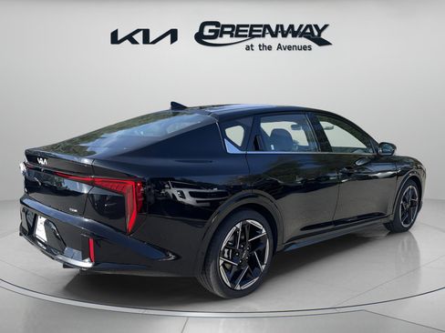 New 2025 Kia K4 GT-Line image 4