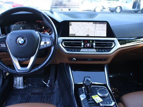 Used 2019 BMW 330i Sedan w/ Premium Package RWD image 20