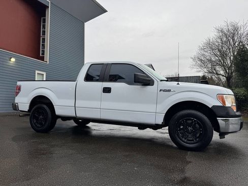 Used 2013 Ford F150 XL w/ Mid Equipment Group image 2