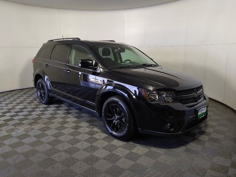 Used 2019 Dodge Journey SE w/ Connectivity Group FWD image 13