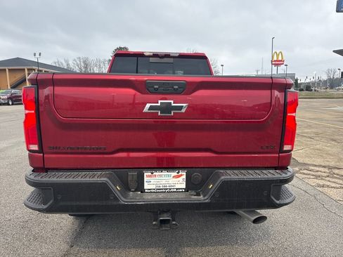 Used 2025 Chevrolet Silverado 2500 LTZ w/ LTZ Plus Package image 6