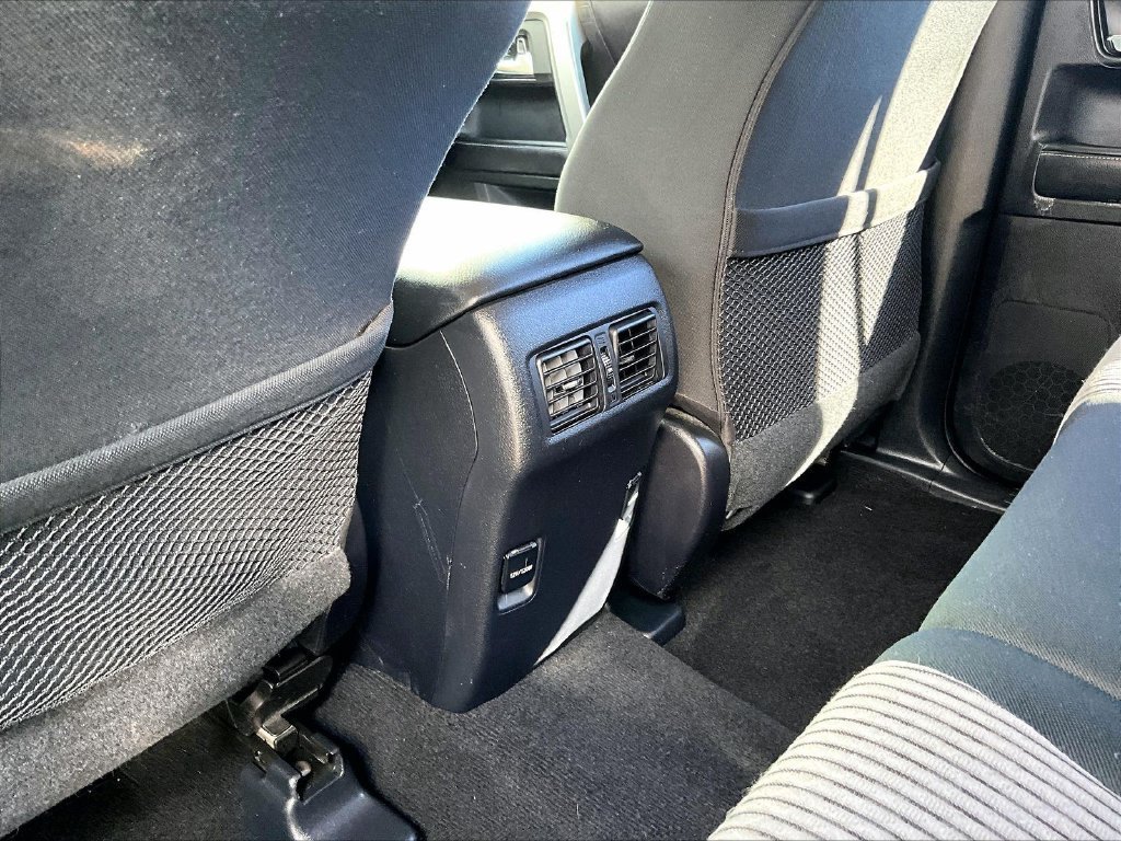 Used 2018 Toyota 4Runner SR5 AWD/4WD image 23