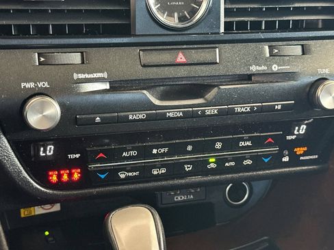 Used 2021 Lexus RX 450h AWD w/ Premium Package image 18
